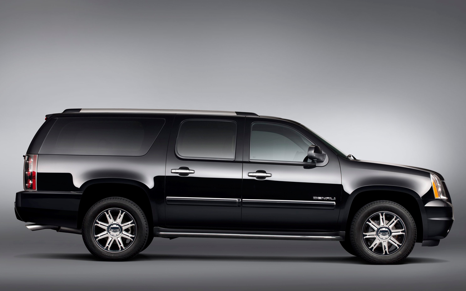 2012 GMC Yukon XL VINs Configurations MSRP Specs AutoDetective
